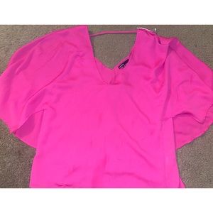 pink top